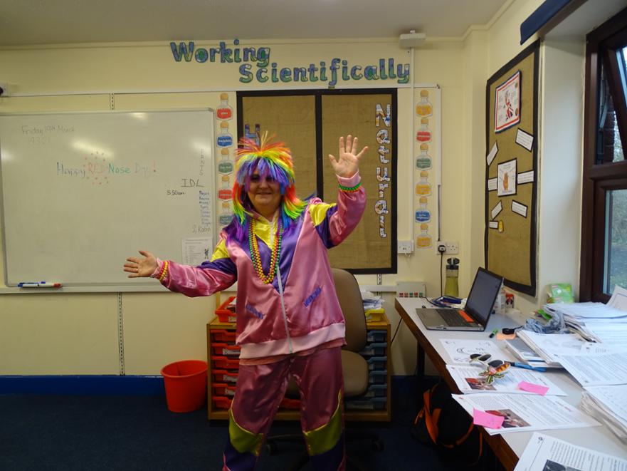 Miss Thomson rocking the 1980s disco look! ©Westwoodside